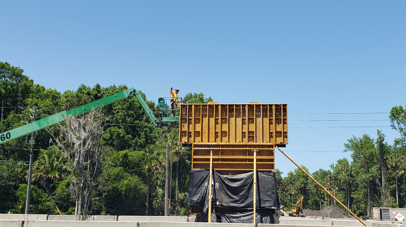 Graham Swamp Pedestrian Bridge Construction