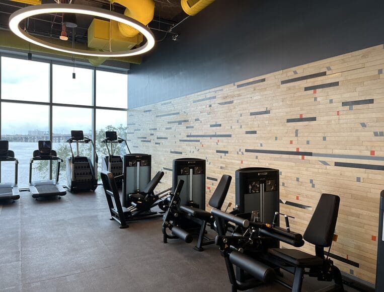 New FIS Office Building Designed for Today's Work Patterns